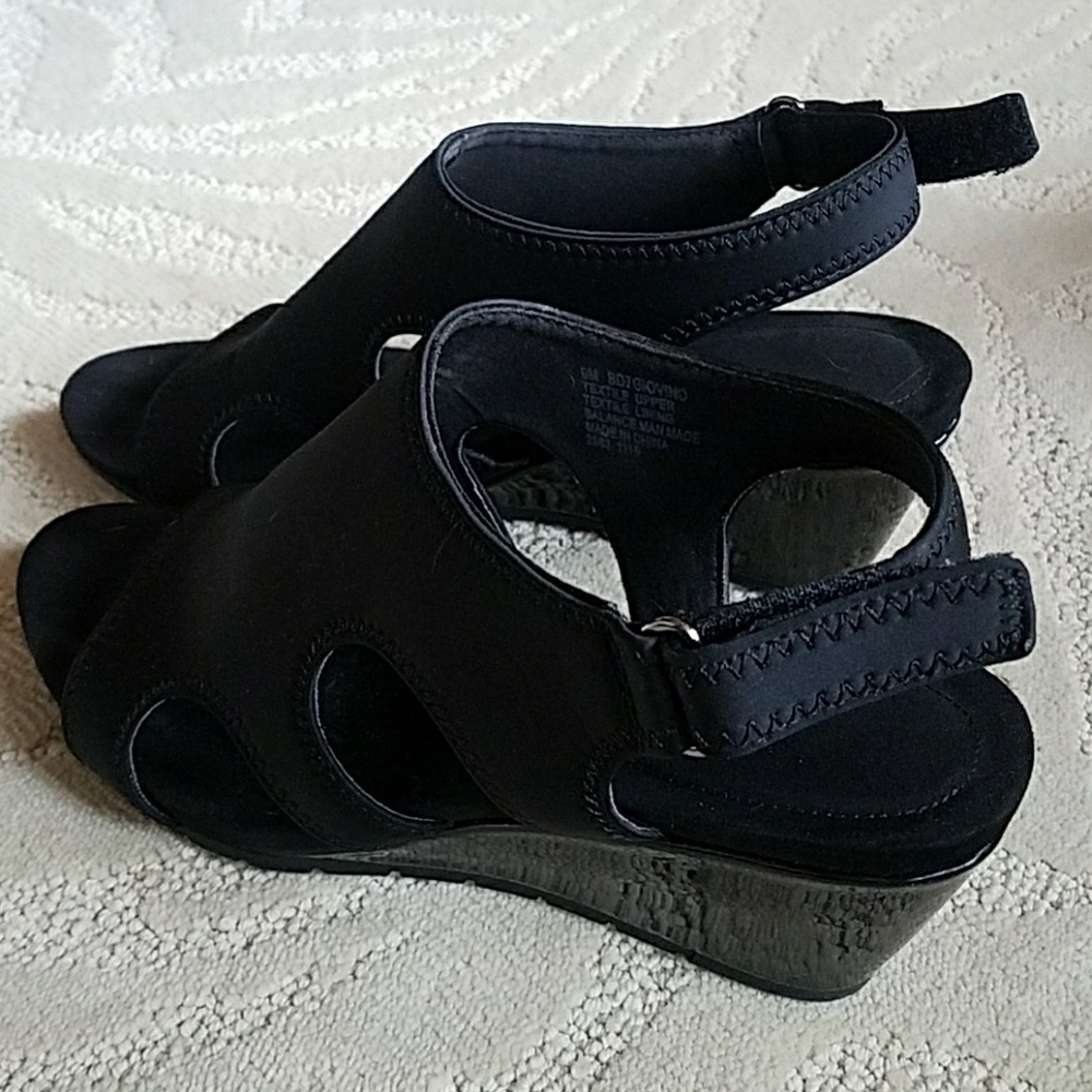 Black Bandolino Wedges